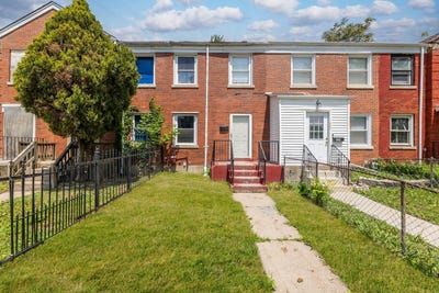 /international/us/652-e-105th-place-chicago-il-110108253108/
