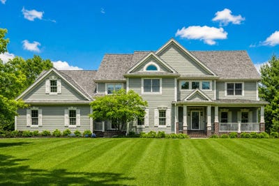 /international/us/250-e-laurel-cir-delafield-wi-110108534687/