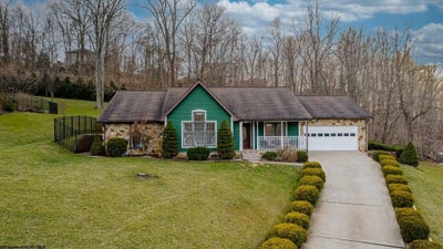 /international/us/4683-shadyside-lane-morgantown-wv-110098595275/