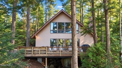 /international/us/55-lakeview-drive-adirondack-ny-110107984442/