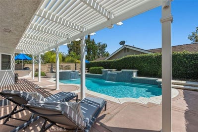 /international/us/32026-mill-stream-road-rancho-santa-margarita-ca-110119552131/