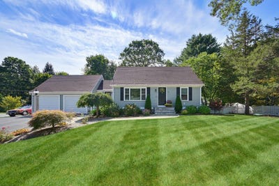 /international/us/19-walnut-rehoboth-ma-110120537058/
