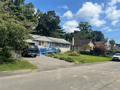 /international/us/15-willow-street-wheatley-heights-ny-110096109135/?lang=zh-cn