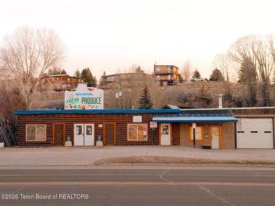 /international/us/461-s-pine-street-pinedale-wy-110104970358/