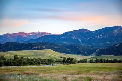 /international/us/8-west-fork-road-nye-mt-110102753281/
