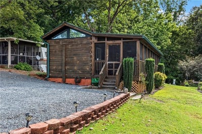 /international/us/169-marina-drive-new-london-nc-110110207320/