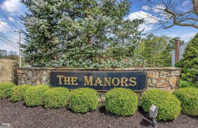 /international/us/5-manors-drive-jericho-ny-110108903640/