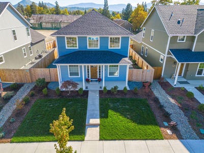 /international/us/1019-sw-j-street-sw-grants-pass-or-110108062062/