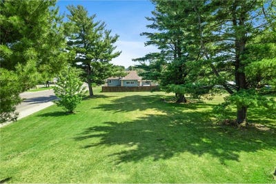 /international/us/1000-w-lyon-avenue-lake-city-mn-110108446694/