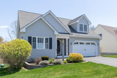 /international/us/11-bent-grass-circle-kingston-nh-110107924318/