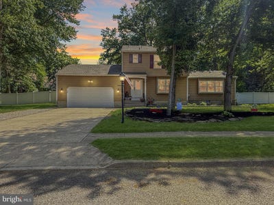 /international/us/48-tall-timber-lane-burlington-nj-110108294066/