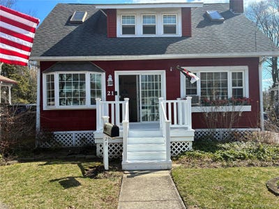 /international/us/21-wellington-place-amityville-ny-110106678830/