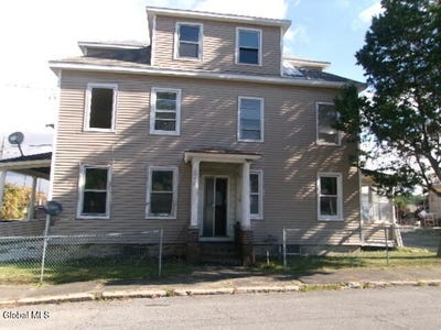 /international/us/5-erie-amsterdam-ny-110120496556/