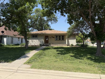 /international/us/421-n-broadway-ave-beloit-ks-110107265884/