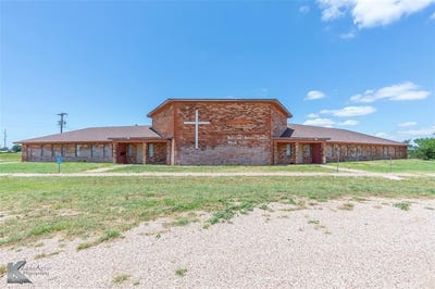 /international/us/124-commercial-avenue-anson-tx-110100219020/