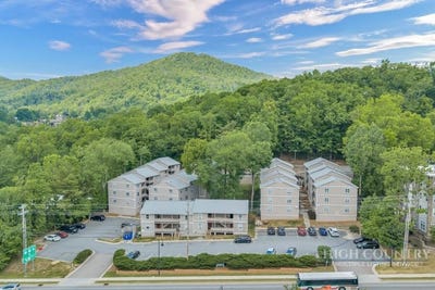 /international/us/229-e-king-street-boone-nc-110108237896/