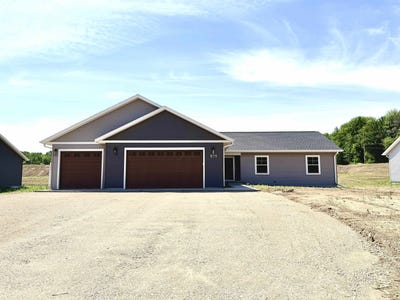 /international/us/1353-knapp-street-chetek-wi-110106004355/