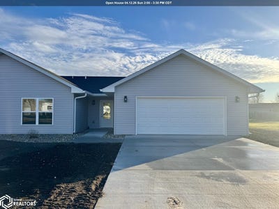 /international/us/3119-s-14th-street-burlington-ia-110104554790/