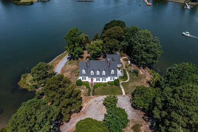 /international/us/498-seaboard-road-reedville-va-110093638720/