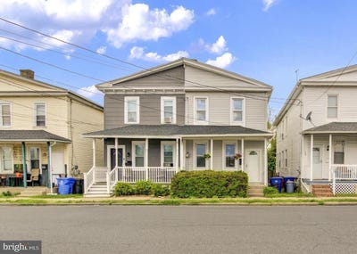 /international/us/126-king-street-mount-holly-nj-110108009402/