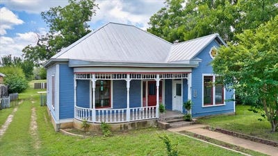 /international/us/631-westmoreland-st-mason-tx-110108380917/
