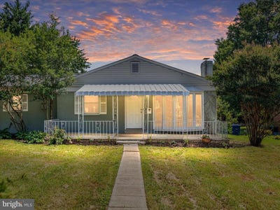 /international/us/912-grant-st-herndon-va-110101028807/