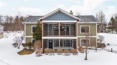 /international/us/2574-highlander-harbor-springs-mi-110106522502/