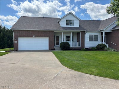 /international/us/1136-pine-bluff-drive-ne-new-philadelphia-oh-110107933644/