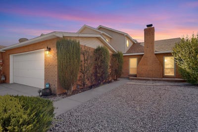 /international/us/5015-calle-de-carino-ne-albuquerque-nm-110120410982/