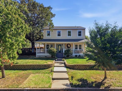/international/us/3715-42nd-avenue-n-robbinsdale-mn-110119916320/