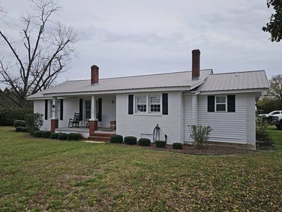 /international/us/1244-charleston-highway-hampton-sc-110106467908/