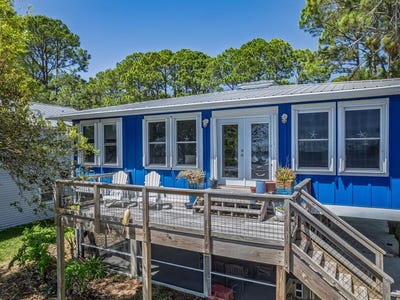 /international/us/2492-hwy-98-e-lanark-village-fl-110108236089/