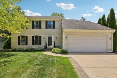 /international/us/1241-riverton-dr-mukwonago-wi-110108442124/