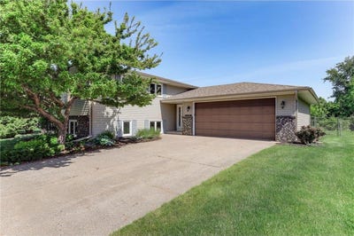 /international/us/3588-grenadier-place-north-place-oakdale-mn-110108551259/