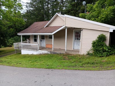 /international/us/352-hillside-road-pattersonville-ny-110108997867/