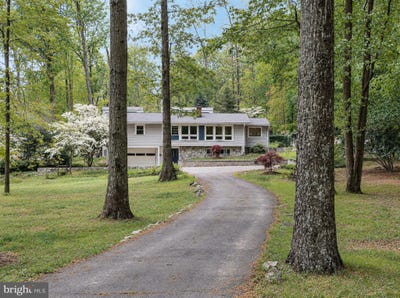 /international/us/3713-highland-place-fairfax-va-110110369196/