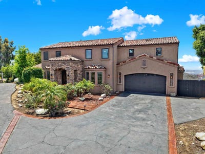 /international/us/15223-skyridge-poway-ca-110108540716/