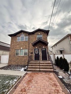 /international/us/23938-148th-road-rosedale-ny-110104926624/