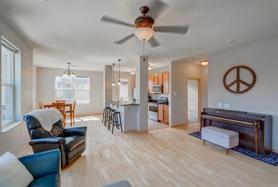 /international/us/111-w-fulton-street-edgerton-wi-110100754284/