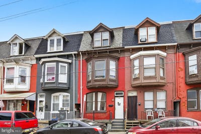 /international/us/240-e-poplar-street-york-pa-110100507868/