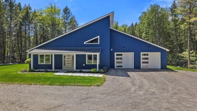 /international/us/47-cove-road-lincoln-me-110108220639/