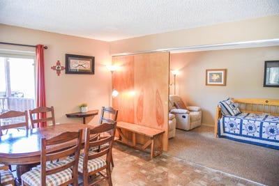 /international/us/201-main-st-w-red-river-nm-110108567836/