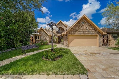 /international/us/228-oak-ridge-drive-rio-grande-city-tx-110108879353/