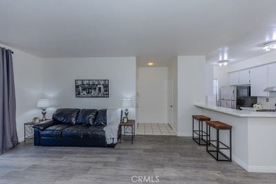 /international/us/10590-lakeside-drive-n-garden-grove-ca-110100614399/