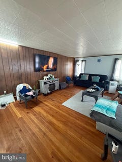 /international/us/121-chamberlaine-avenue-pottsville-pa-110101196953/