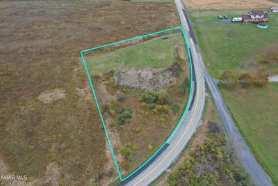 /international/us/dutch-road-loretto-pa-110102922574/