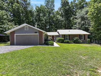 /international/us/103-deerwood-court-chapel-hill-nc-110108409946/