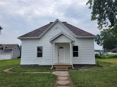 /international/us/6211-washington-street-st-joseph-mo-110098246817/