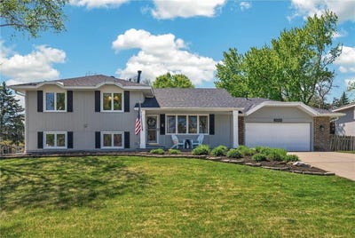 /international/us/15005-76th-place-n-maple-grove-mn-110108059191/
