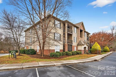 /international/us/202-brickton-village-circle-fletcher-nc-110108545842/